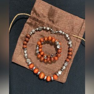 STATEMENT NECKLACE & BRACELET SET POLISHED WOOD & SILVER TONE BEADS